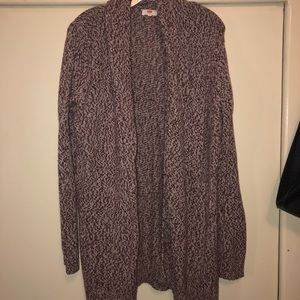 LEVIS cardigan. Burgundy. Above knee level